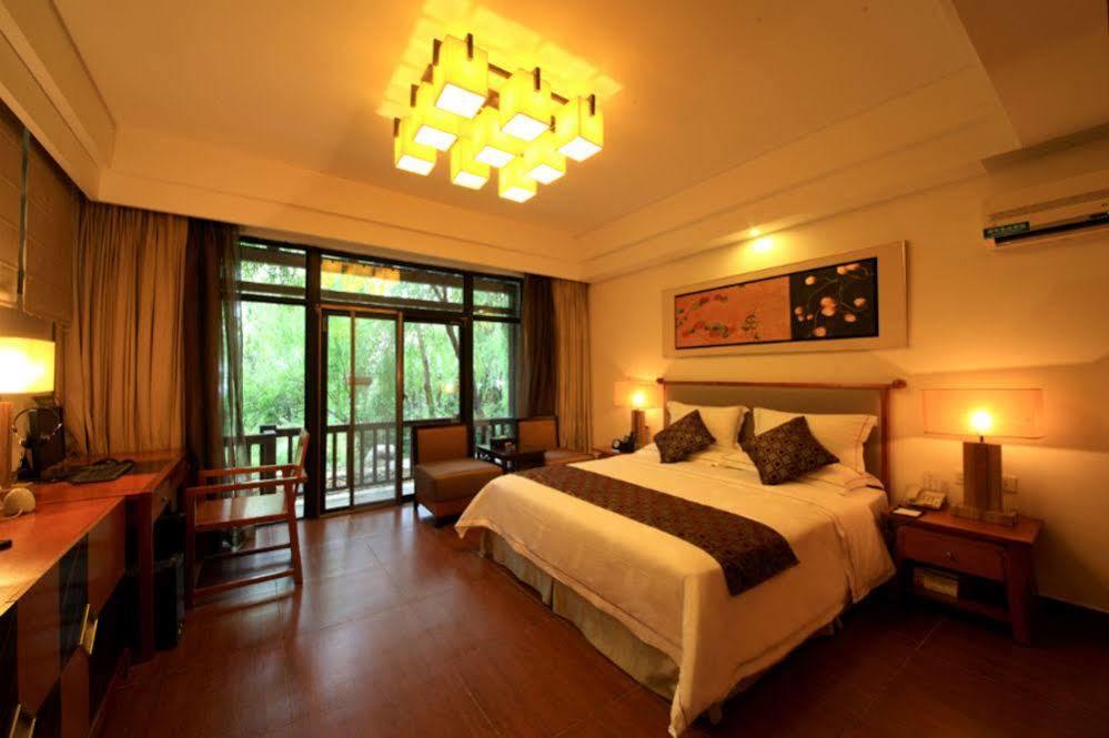 Country Garden Phoenix Hotel Jingmen Exteriér fotografie